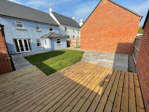 garden decking construction pontypool