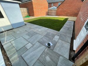 garden decking construction pontypool