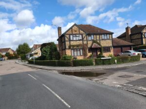 hedge cutting Sandhurst